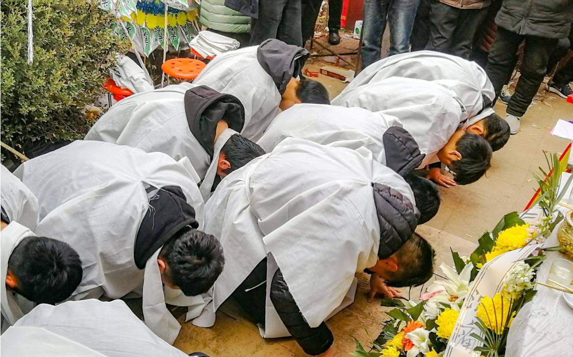 有哪些忌讳和规矩?搞不清楚很容易闹出笑话_传统_敬意_丧事