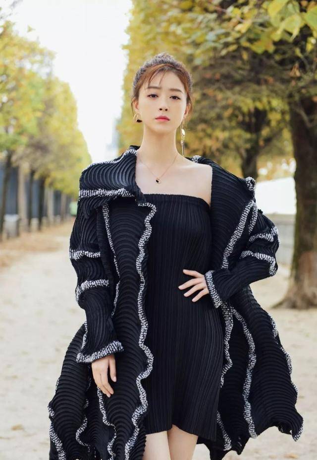 z女星借生孩子作妖?_艺昕_消息_蒋欣