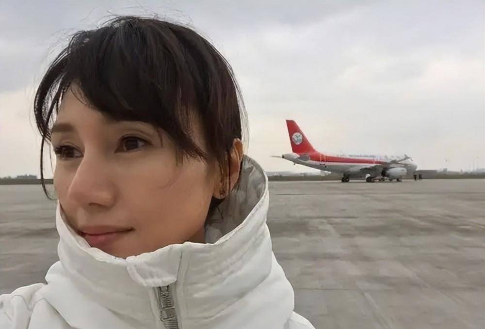 九位最美素颜女星,法令纹,雀斑,皱纹一览无遗,却美得令人心动_刘亦菲