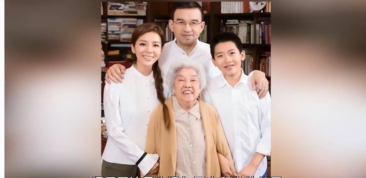 朱迅:陪儿子长跑,19岁的王法高大又帅气连前奥运冠军都赞叹不已