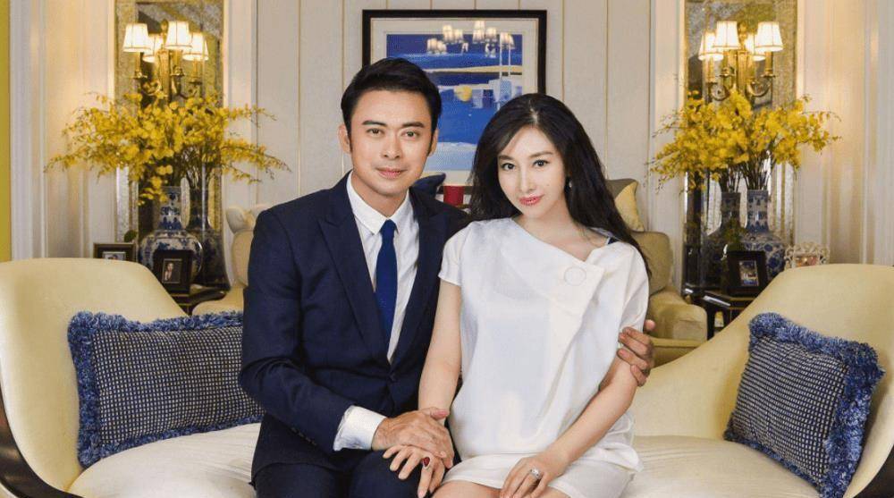 50岁樊少皇回应离婚!