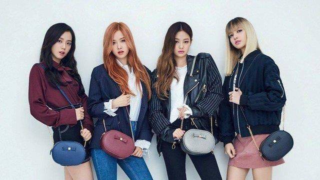 别老拿2ne1跟粉墨组合比_首歌_歌词_风格