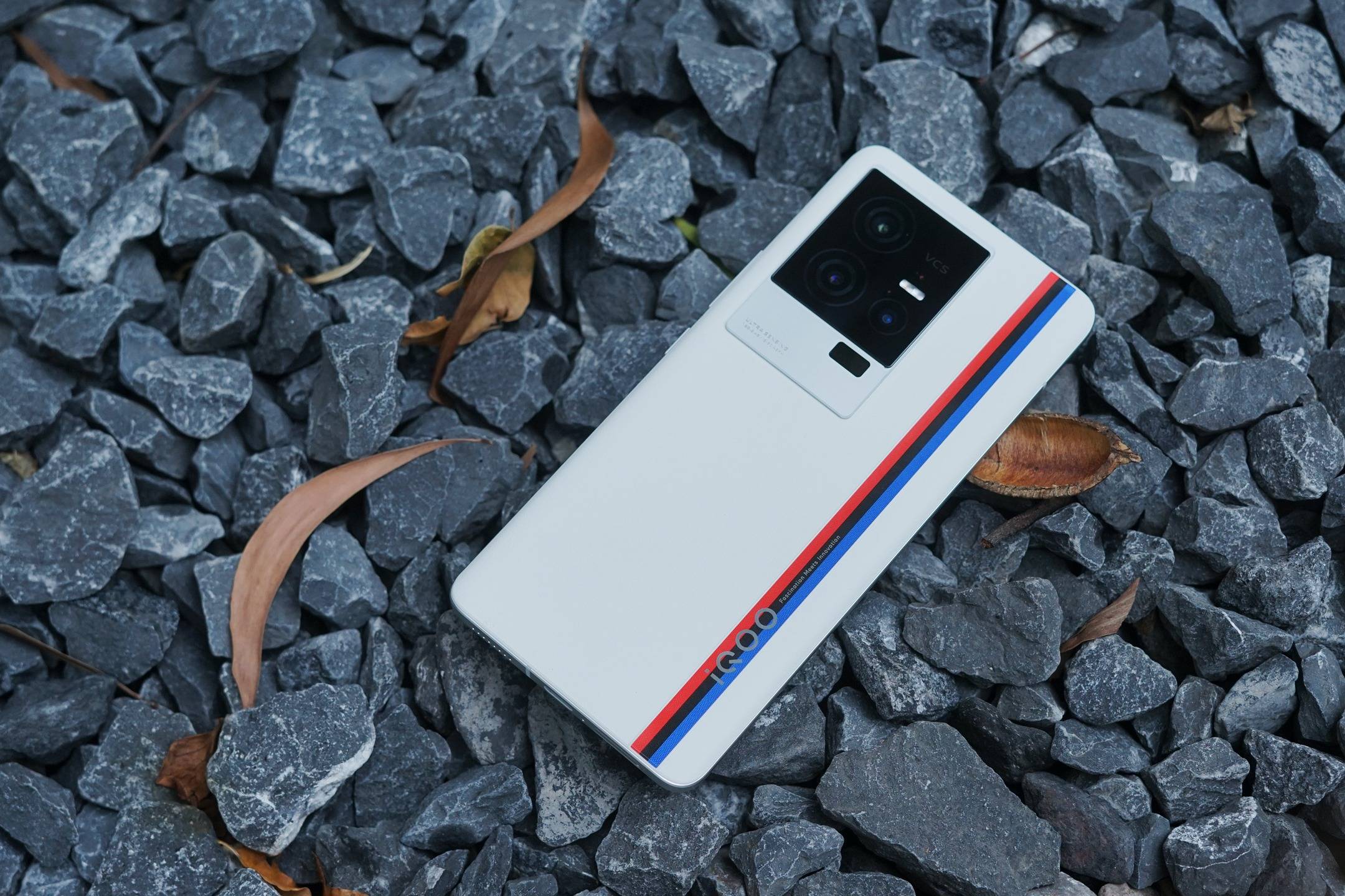 体验iqoo 11s后,我发现它的"s"没那么简单_性能_触控_电竞