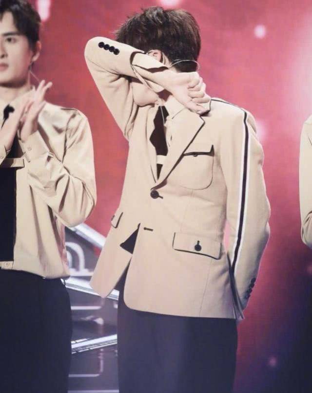 《创造营》见面会,周震南何洛洛晨艺齐落泪,张远走心表白粉丝_赵磊