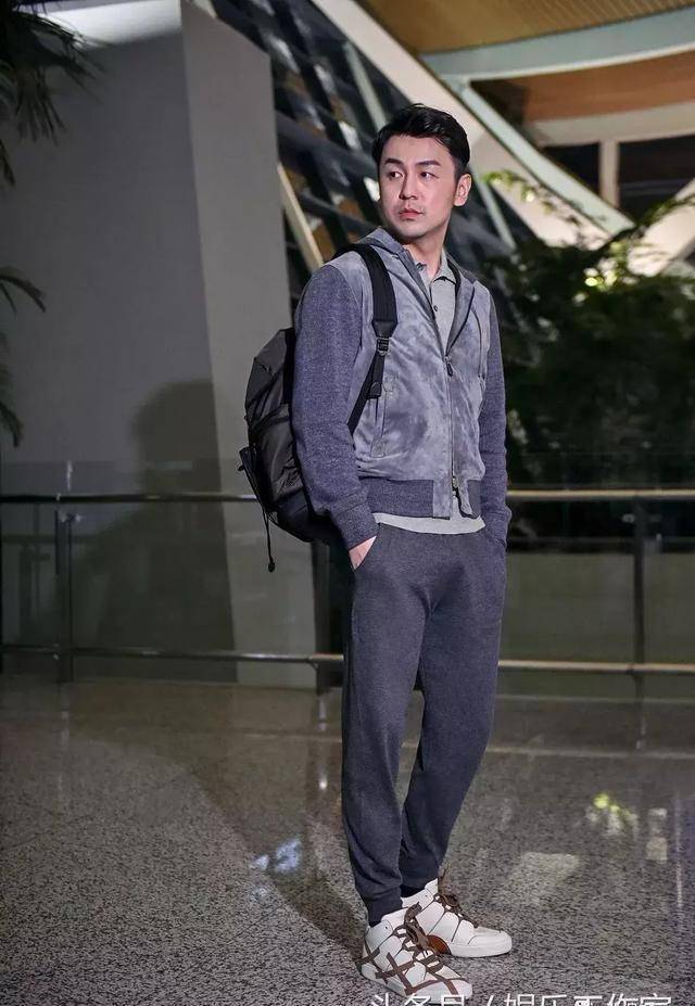 想跟他的造型师聊聊……_雷佳音_脑袋_穿着