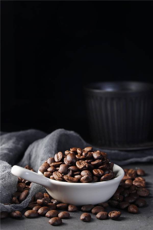 新一代健康轻食暴肌独角兽:美式黑咖啡元气健康每一天_品牌_口感_文化