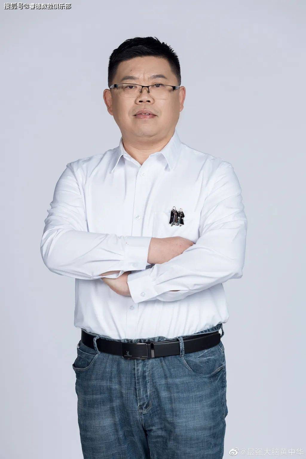 本届联赛依旧是由国家级数独教练黄中华老师领衔,专业的数独裁判队伍