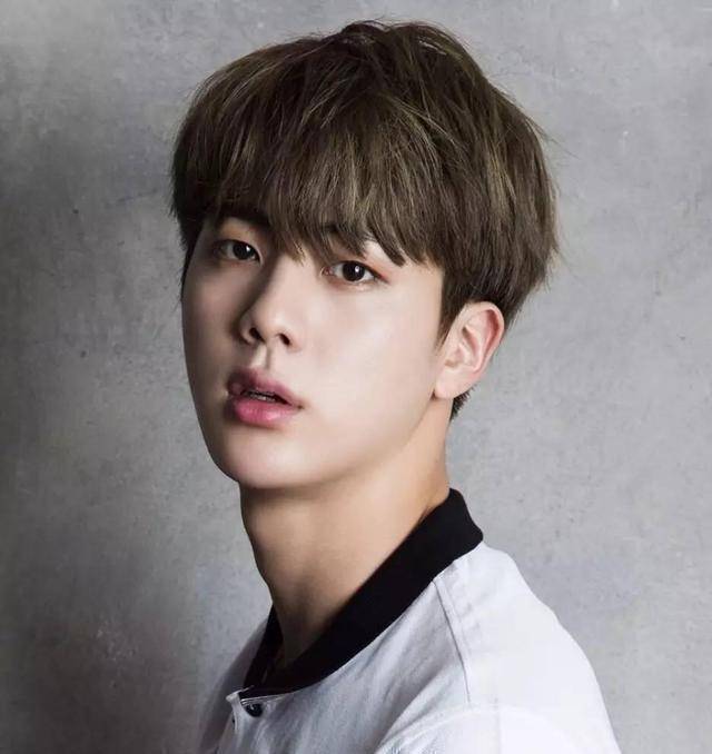 bts成员jin专注吃播,大秀野生下颚线_大叔_大哥_队内