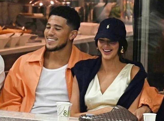 肯豆与布克分手但仍爱彼此,分手竟是因为这种原因_交往_状态_基因