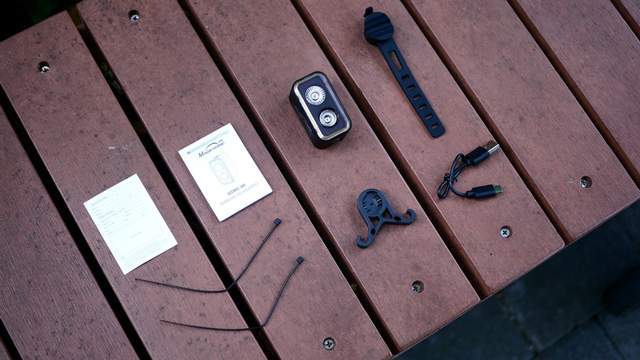 迈极炫 SEEMEE300感应追光尾灯:八大硬核科技,为安全骑行护航