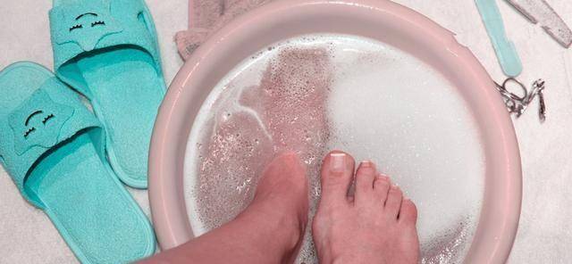 患者多3成,跟这样穿鞋有关,爱穿长靴,轮流穿是上策_内里_雪靴_靴子