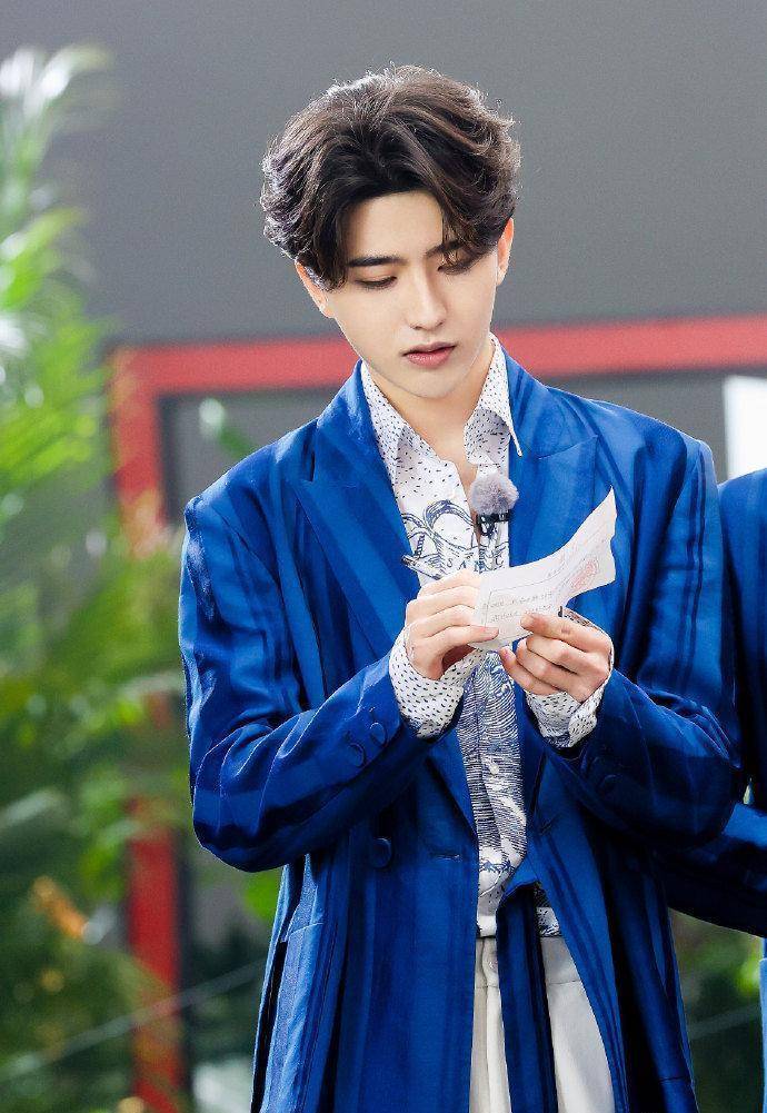 14综:佟丽娅 蔡徐坤 孟子义 周深 程潇 张艺兴 张若昀 檀健次 李一桐