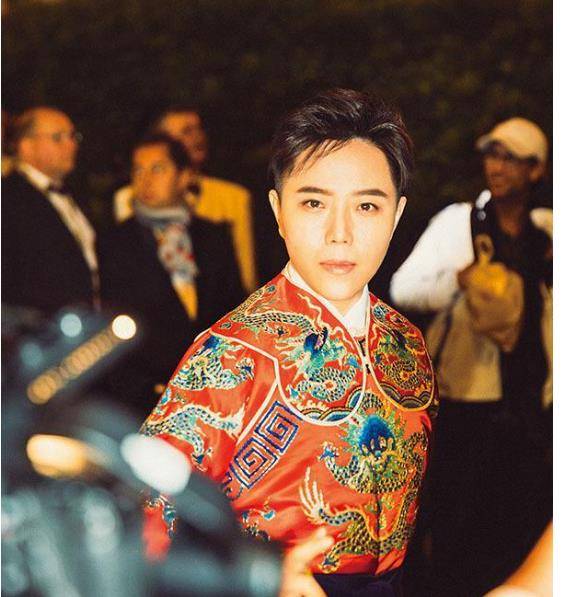 一位反对郭德纲式京剧,一位却与其交好_王珮瑜_王子_少年