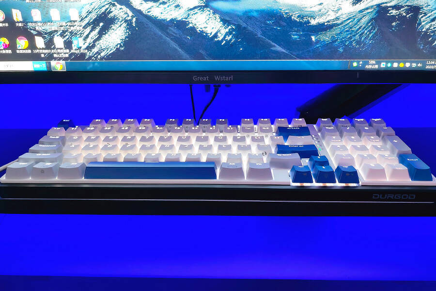 杜伽K615w 97键机械键盘实测:晶莹剔透的背后是满满幸福感