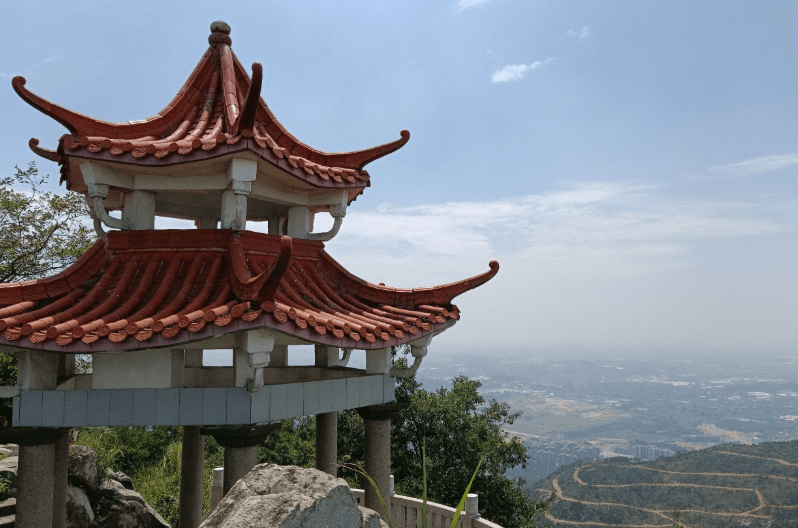 【五律】《春游紫帽山》庄灿煌