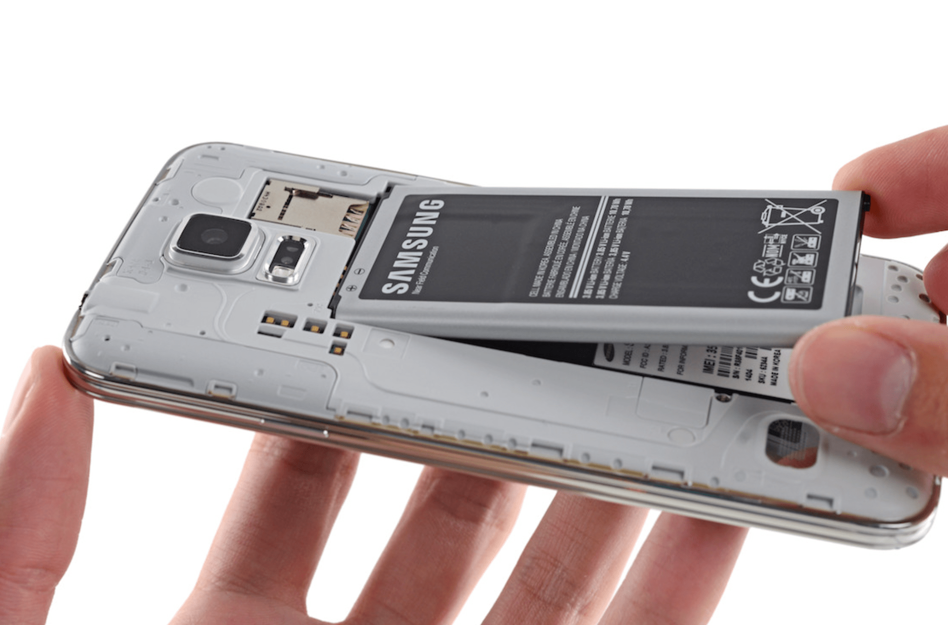 iPhone未来自己换电池？欧盟表示：手持设备必须可更换电池 图1