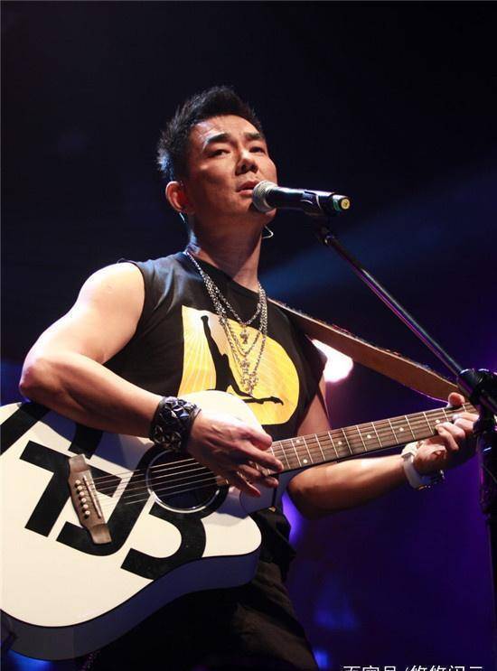 大写的服:从胖到200斤到一个半月瘦17公斤,任贤齐被赞励志_明星_身材