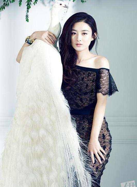 不过看到这么好看的幂幂,网友表示怀念长发颖宝了这就是大幂幂的和服