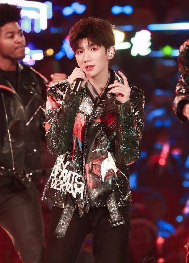 王源的明星八卦_央视明星排行榜王源_明星大侦探王源那一期