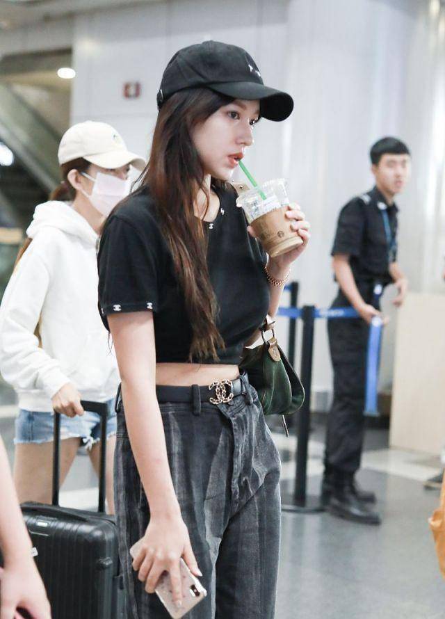 绝世美女程潇体脂和三围具体数据揭秘,数值令李湘等人羡慕不已!