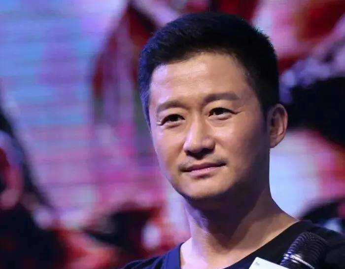 《乱世桃花》播出22年,主角成路人,配角吴京成一线,有人已离世_吴孟达