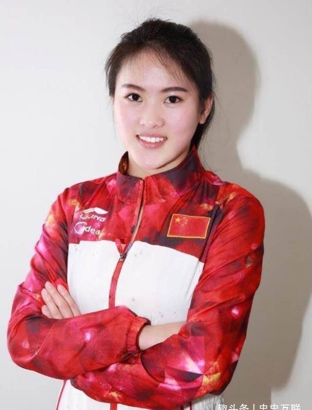 曾公开示爱胡歌,今28岁美若天仙仍单身_陈若琳_因为_奶奶