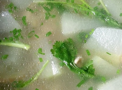 遥想当年,老婆初嫁时,那也是"杨柳细腰赛笔杆"的窈窕淑女一枚.