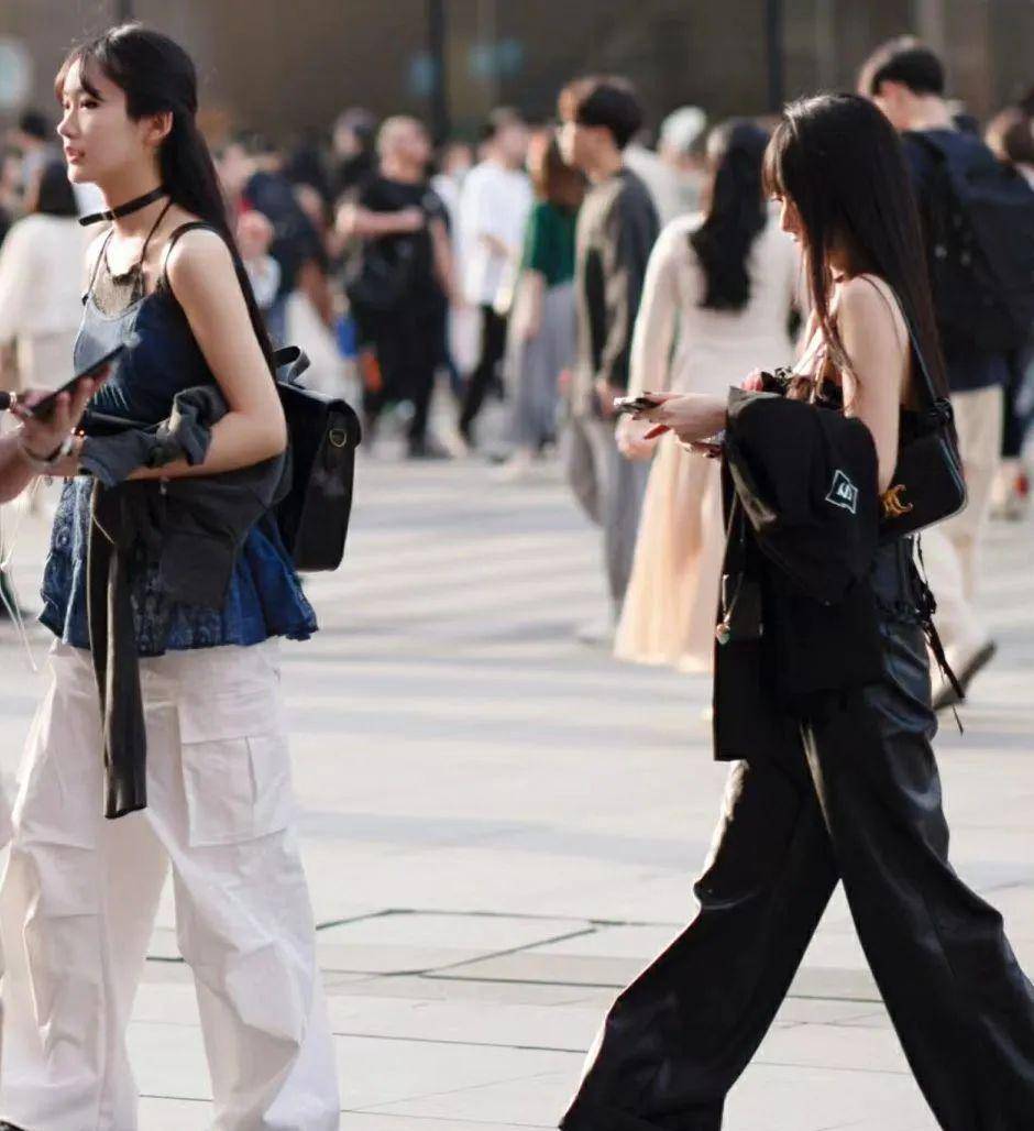 67被杭州湖滨银泰街拍惊艳到了!