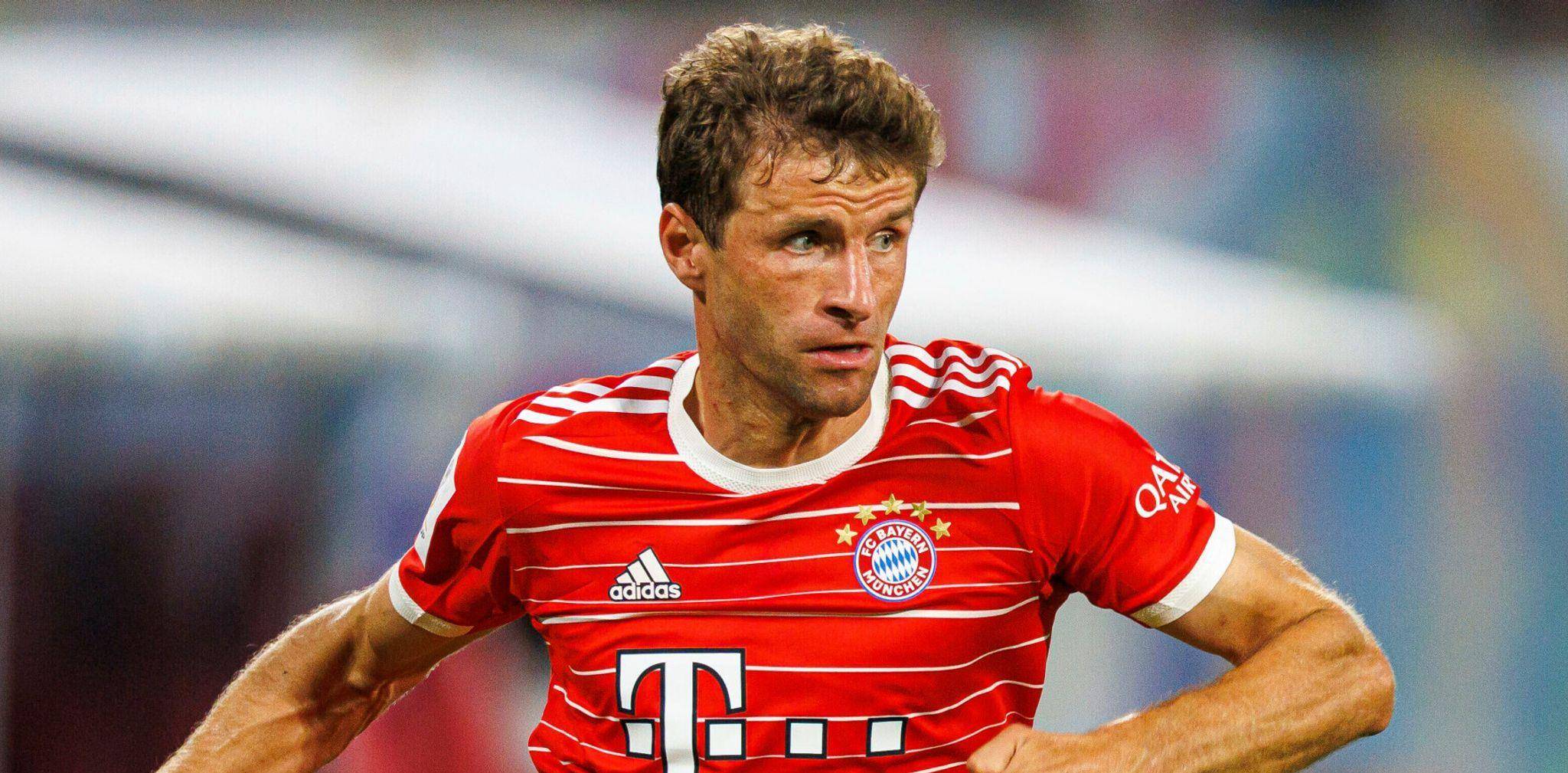 上赛季还没结束,拜仁隐形王者赫内斯震怒,他想不通为什么在卡恩和萨利