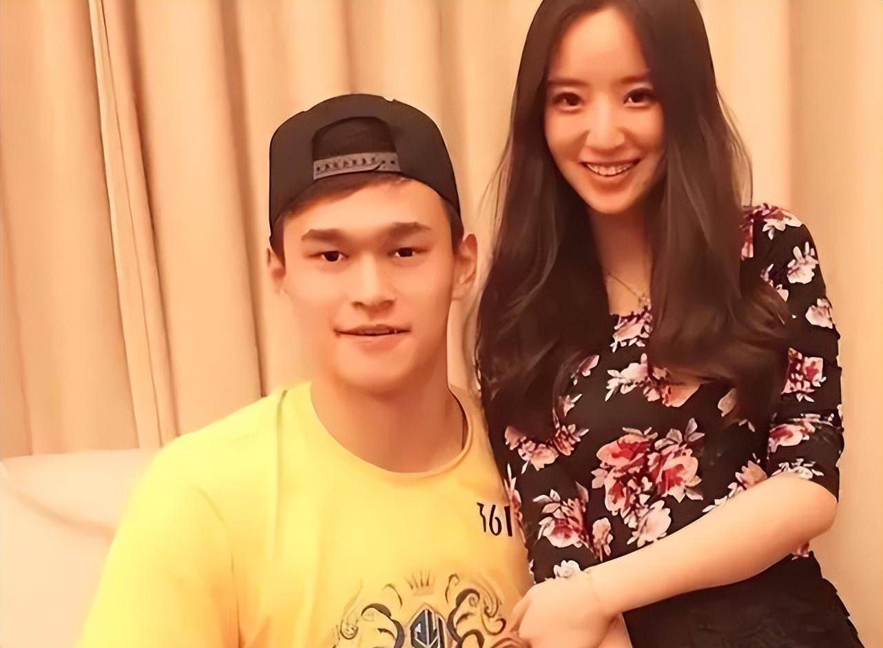 为何这些年,李莹念从没有带着孩子出来闹过,更没有将她和孙杨的事情公