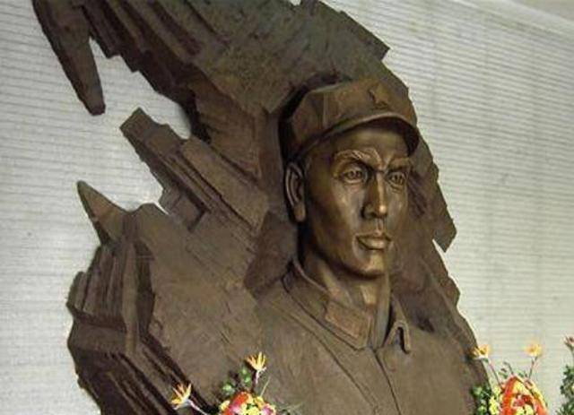 民国最仁义将军董振堂的三次抉择:一次留下争议,另一次丢了命_管理