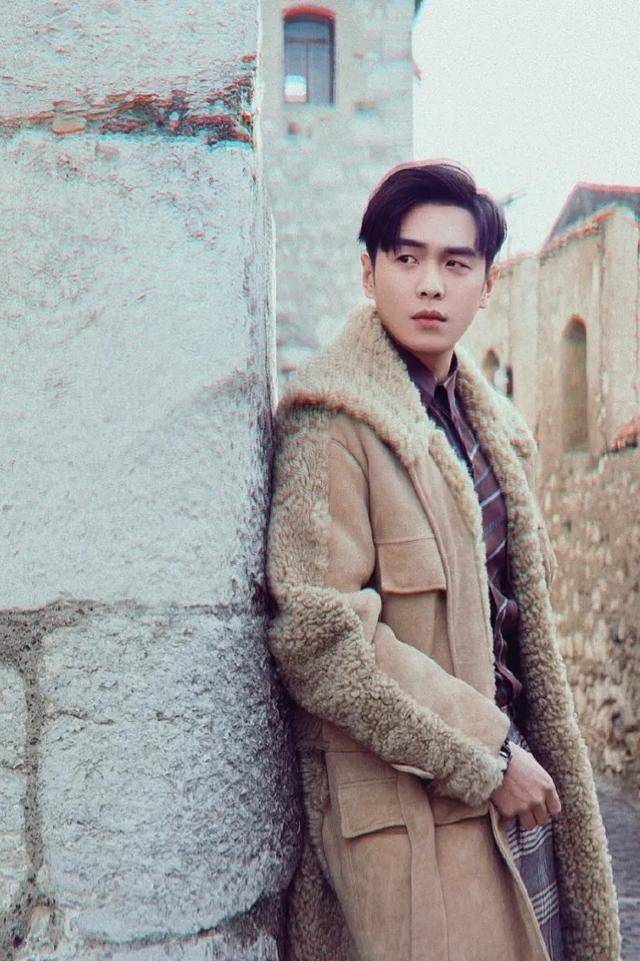 张艺兴的黑料?张若昀与爸爸的恩仇?_杨幂_张彬彬_刘宪