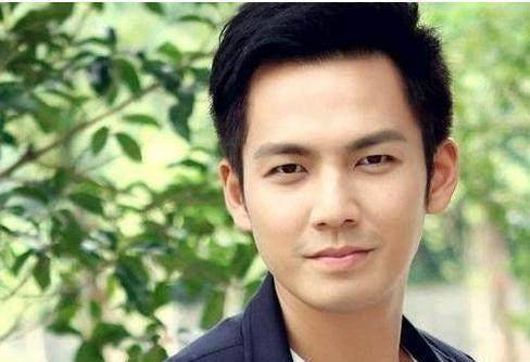 钟汉良才是真的不老男神_网友_娃娃脸_显得