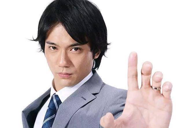 雷迦奥特曼:国内翻译改名为令迦奥特曼引热议文雅不响亮没毛病_泰迦