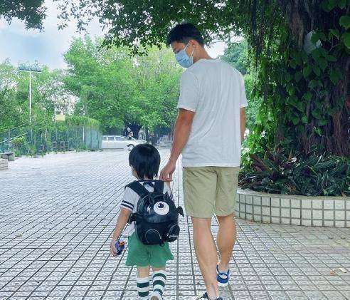 苏炳添庆祝五周年结婚纪念日,爱人娇羞:浪漫了一回_奥运会_林艳芳