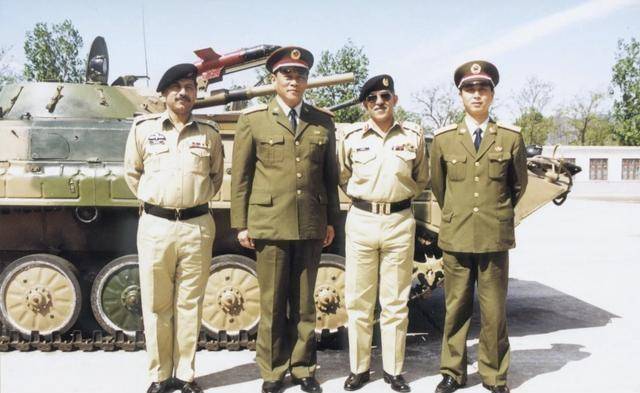 1985年,李际均中将主政38集团军,走马上任前,秦基伟面授机宜_我军