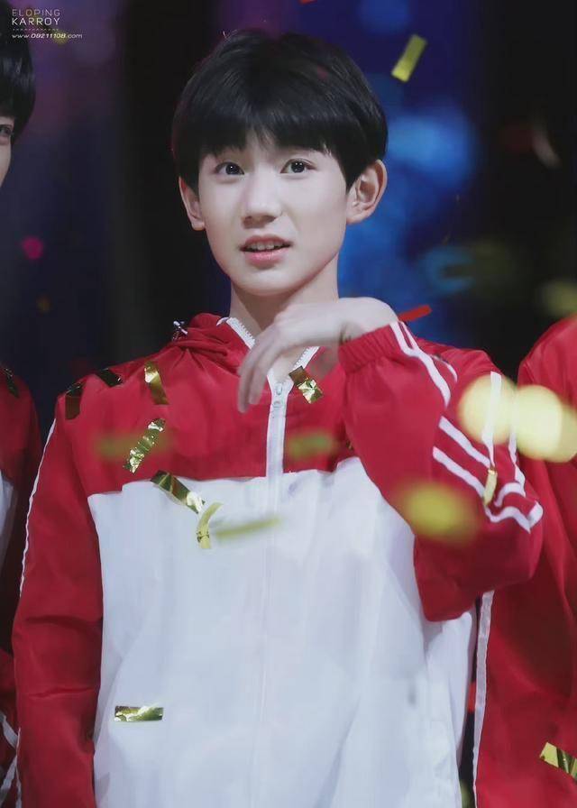 每一年,我们都在跨年晚会上王源带来的视听盛宴中走向新的一年_声音