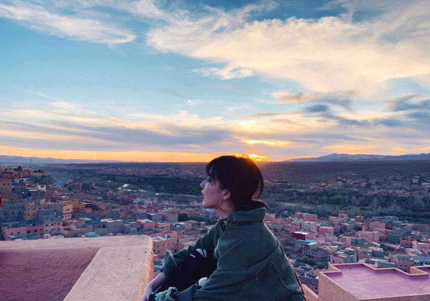 刚刚阚清子最新照片出炉,美的不像话了,粉丝表示不缺头像了_李小男