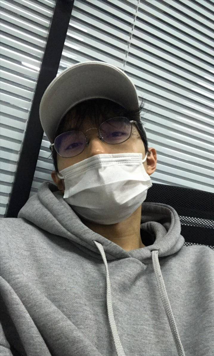 金靖自称老板娘,可男友不是李佳琦,疑似真实男友被扒_线索_网友_热度