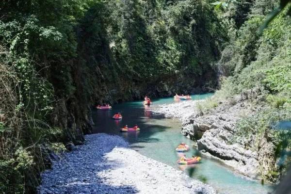 贵州水银河大峡谷景区第三届彩色漂流节胜利开幕_夏天_大战_活动