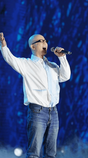 歌手平安走进青海平安区 献唱三首经典歌曲助力乡村振兴