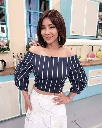 经过激烈的思想斗争,陈美凤拒绝了刘尚谦的求婚.