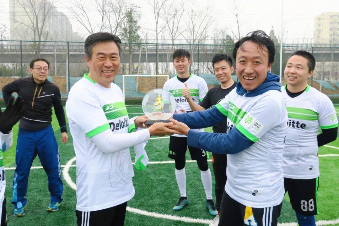 对话凯洛格执行副总裁许彬:职业是场长跑,一路赠人玫瑰,手有余香_工作