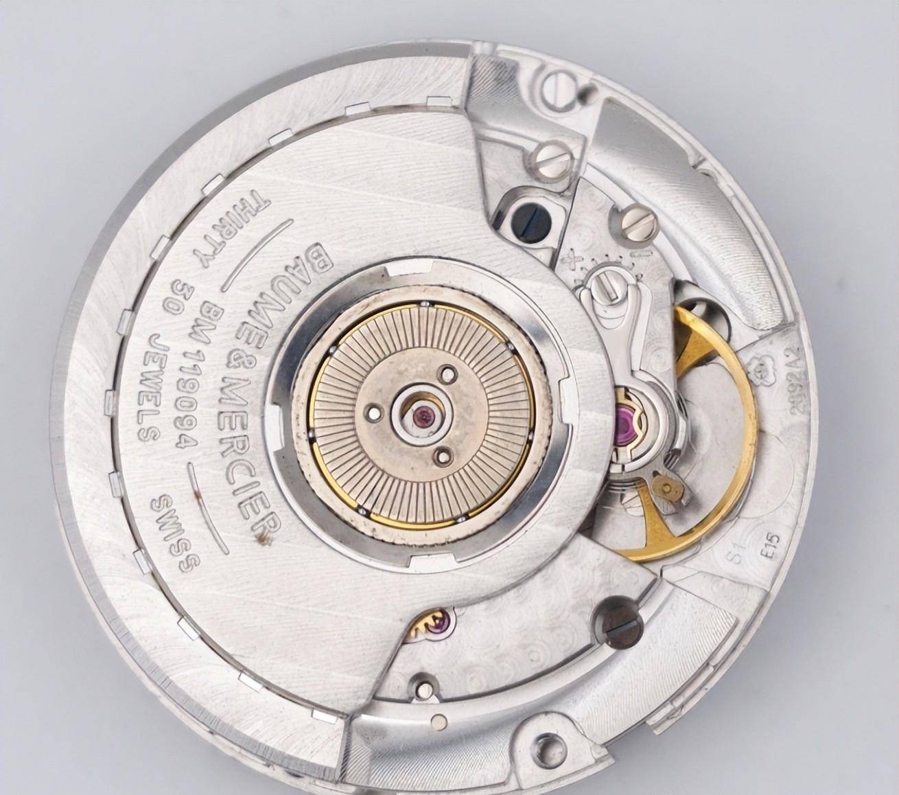 也有很多奢侈品牌手表采用高品质eta机芯,但品牌价值的认可以及这些