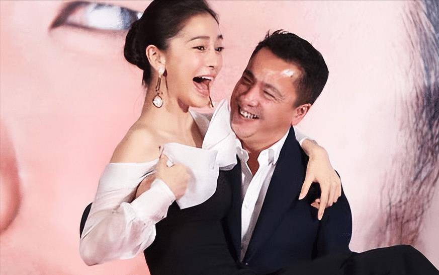 少了黄晓明的庇护,杨颖却带给人几分真实_王中磊_节目组_张鲁一