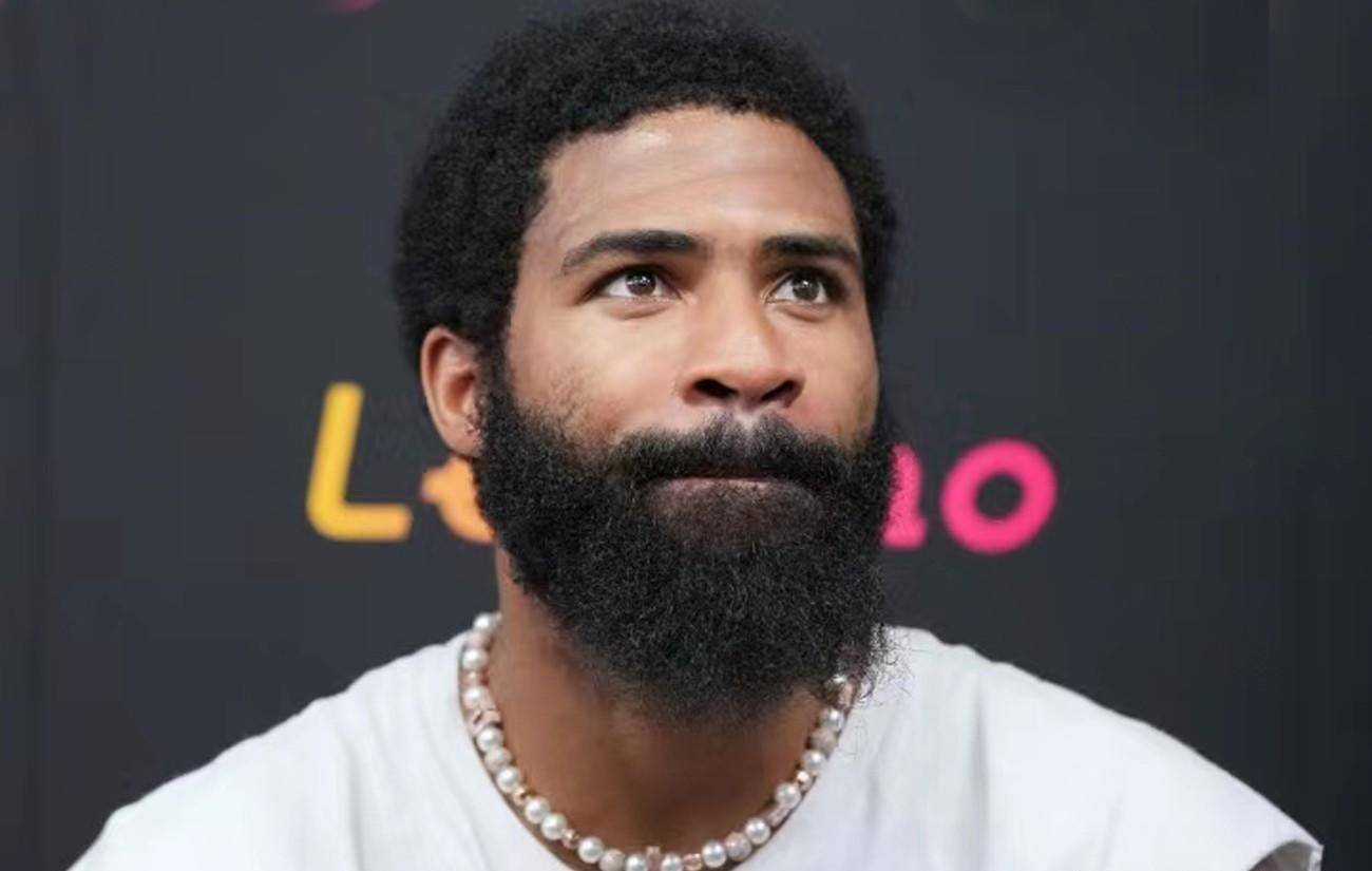 espn评论员马克-克里格尔说:"富尔顿曾是一名不败的拳王,一个拳击高手