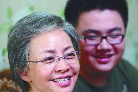 宋丹丹家世显赫却婚姻不幸,苦尽甘来,66岁富商老公宠她如初恋_舞台