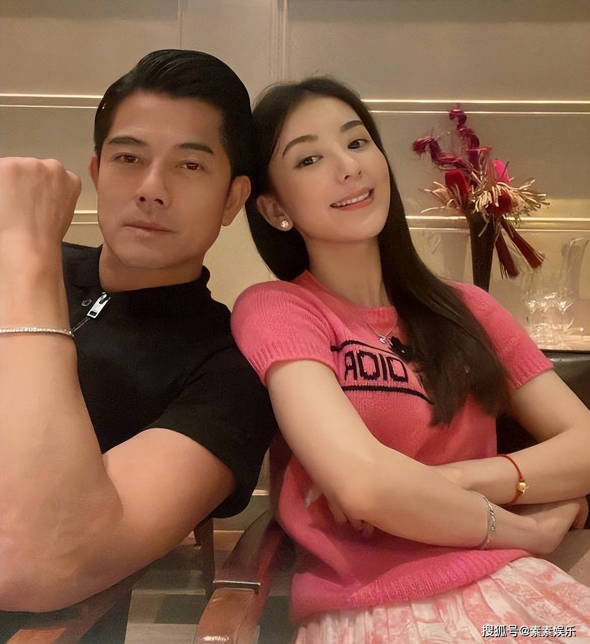 郭富城妻子方媛戴42元钻戒,其实是两个女儿的日常玩具_网友_价值_老婆
