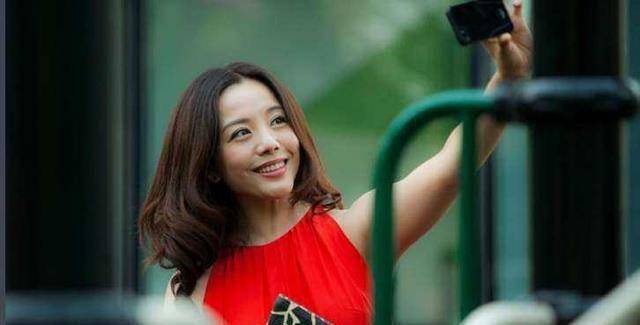 她就是一代大美女杨雅娜,可能很多人提到这个演员的名字,都会摇头