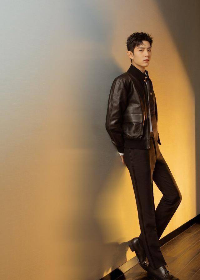 肖战是自己最大的事业粉_身形_控制_陈情